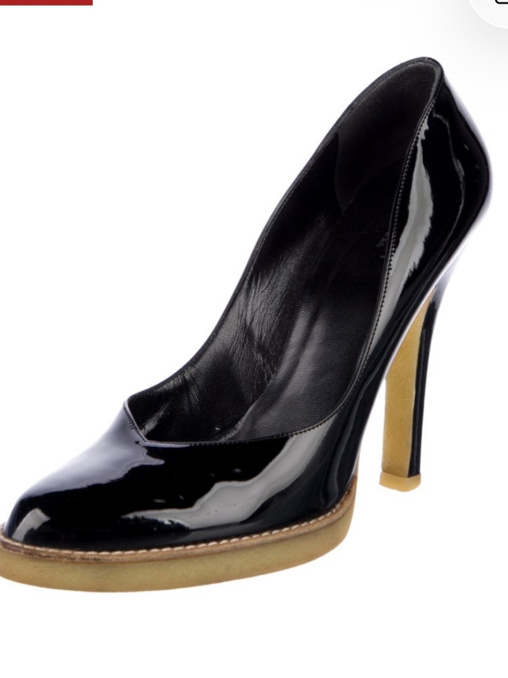 Gucci Classic Black Patent leather High Heel Pumps